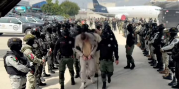 La tercera entrega masiva de reos del Altiplano a Estados Unidos