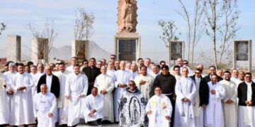 Sacerdotes de Chihuahua renuevan su entrega a la Virgen de Guadalupe