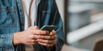 Registro obligatorio de líneas móviles inicia en México