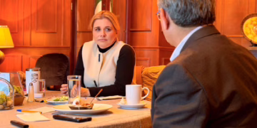 Maru Campos sostiene reunión con rector de la Universidad Tecnológica de Ciudad Juárez