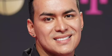 Avioneta choca en Colombia y mueren sus 6 ocupantes, entre ellos el cantante Yeison Jiménez