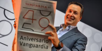 Detención arbitraria de director de Grupo Vanguardia en aeropuerto de Monterrey