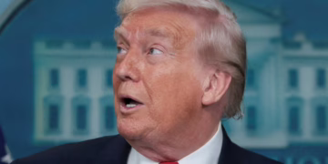 ‘Estamos empezando’ a atacar a los cárteles por tierra: Trump