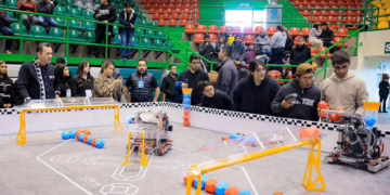 Alcalde de Chihuahua impulsa talento juvenil en robótica y STEM