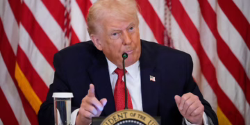 Médico de Dick Cheney pide investigación sobre la aptitud mental de Trump