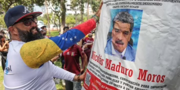 Maduro usó vuelos diplomáticos desde México para repatriar ganancias de droga