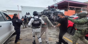 Trasladan a Chihuahua a grupo criminal de Guachochi