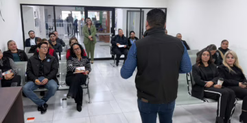 Capacitan a personal de Movilidad en derechos humanos