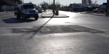 Reabren cruce Ejército Nacional y López Mateos tras reparar fuga
