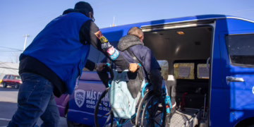 Invita a personas con discapacidad a usar el transporte adaptado gratuito en Chihuahua