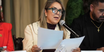 Diputada propone reducir firmas para plebiscito en Chihuahua