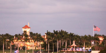 Abatido joven armado al intentar ingresar a Mar-a-Lago