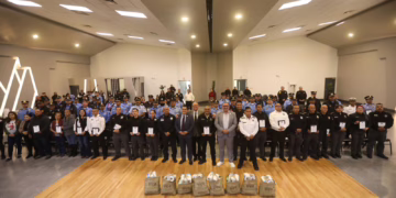 Empresarios rinden homenaje a Bomberos y Rescate en Juárez