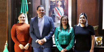 Presidente Municipal recibe a alcaldesa de Nuevo Casas Grandes