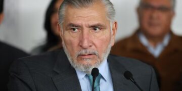 Expediente en Texas vincula a Adán Augusto López con red de sobornos en Pemex