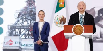 México mantiene contrato comercial de crudo con Cuba 