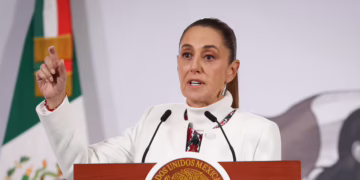 Sheinbaum analiza acciones legales contra Elon Musk por acusaciones de vínculos con cárteles