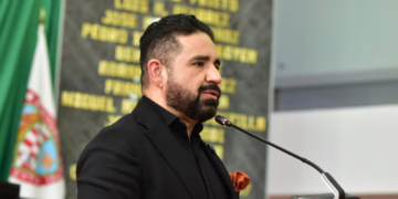 Diputado Francisco Sánchez denuncia muertes infantiles por falta de vacunas contra el sarampión