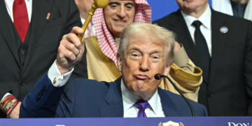 EE.UU. prepara ataque a Irán este fin de semana; Trump evalúa opciones