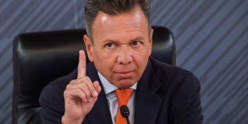 Mantiene Jalisco suspensión de clases y eventos masivos