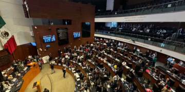 Senado aprueba reforma para reducir jornada laboral a 40 horas con implementación gradual