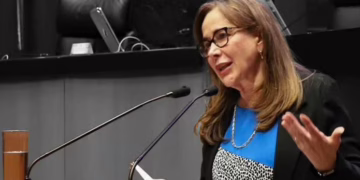 Critica Yeidckol Polevnsky reforma electoral de Sheinbaum y la califica fuera de realidad