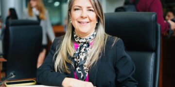 Rosana Díaz acusa a Cuauhtémoc Estrada de traición y mentiras a través de Castrejón