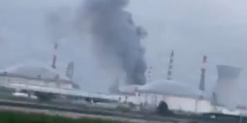 Irán ataca la mayor refinería de Israel