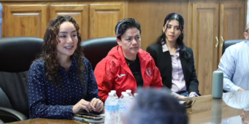 Invitan a jornada de limpieza en Plaza Cervantina con Bravos