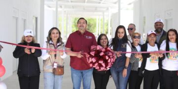 Inaugura Pérez Cuéllar centro comunitario en Horizontes del Sur