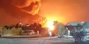 Ataque con drones contra tanques de combustible en el Aeropuerto Internacional