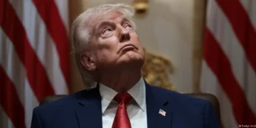 Trump aplaza 10 días su amenaza de destruir plantas eléctricas de Irán