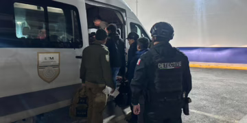 Rescatan a seis migrantes retenidos en vivienda de Ciudad Juárez