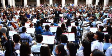 Concierto “Agua por mi casa” reúne a más de 300 niños y jóvenes en Palacio de Gobierno
