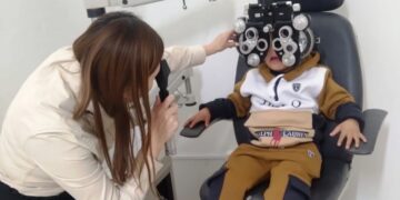 Entregan más de 8 mil lentes gratuitos a estudiantes de Chihuahua