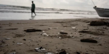 Derrame en el Golfo de México: ambientalistas acusan al gobierno de ocultar el origen
