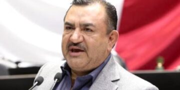 Alito Moreno destapa a Tony Meléndez como figura principal del PRI en Chihuahua para 2027