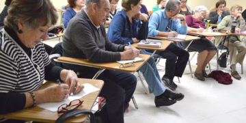 Ofrece programa gratuito de preparación educativa para jóvenes y adultos