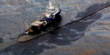 Derrame en el Golfo podría vincularse al huachicol marítimo