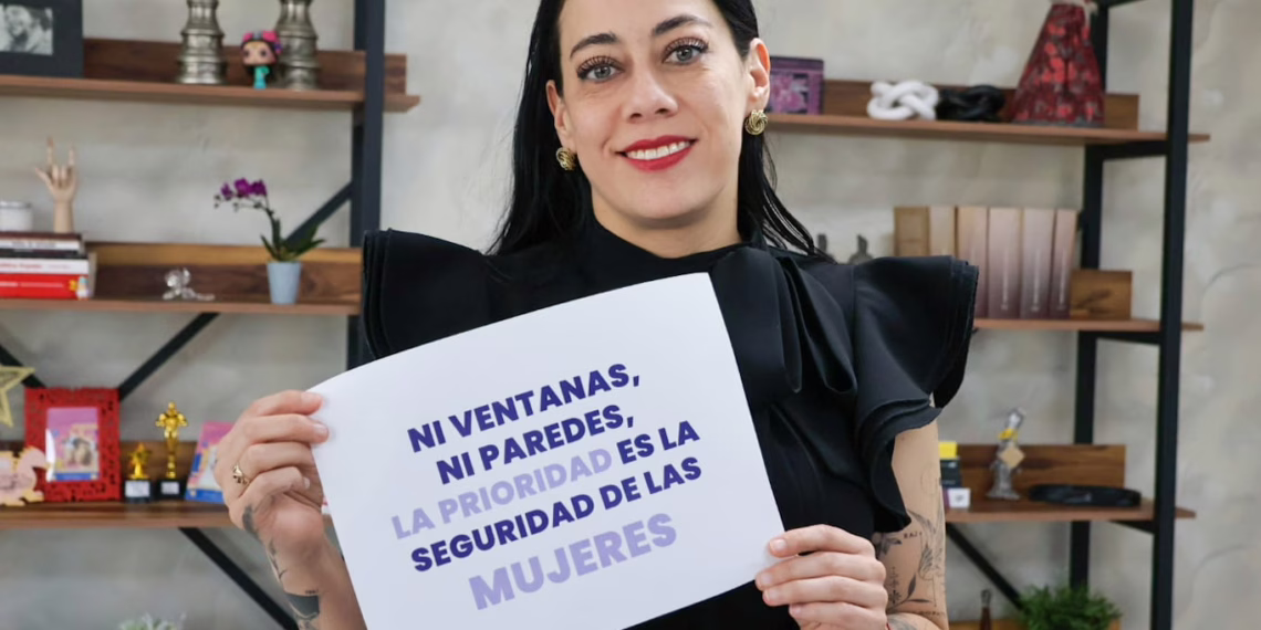 Diputada América Aguilar critica a UACH por priorizar vidrios sobre seguridad de mujeres en marcha 8M