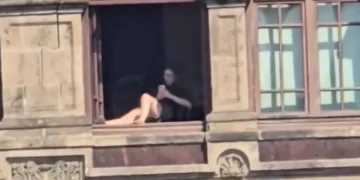 Sheinbaum confirma video de mujer asoleándose en Palacio Nacional y anuncia sanción interna