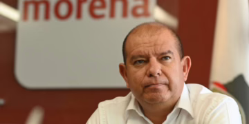 Diputado Estrada dona 41 mil pesos a Cuba tras llamado de AMLO
