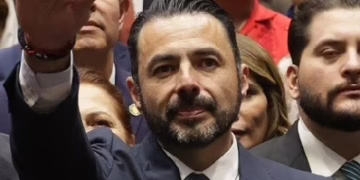 Aureliano Hernández asume la Auditoría Superior entre críticas por cercanía con CSP