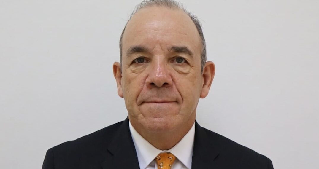 Perfil de Roberto Anaya Moreno y retos en Educación en Juárez