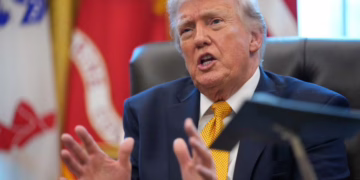 Trump afirma que sería un «gran honor» tomar Cuba