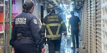 Incendio en El Pasito; dos lesionados