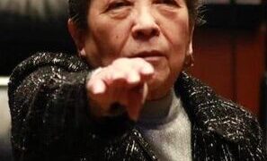 Tras las huellas de…Nora Yu, senadora y daltónica
