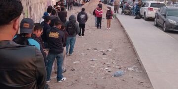 Largas filas de solicitantes de empleo en Ciudad Juárez