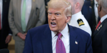 Irán debe suspender de inmediato el cobro de tasas en Ormuz, exige Trump