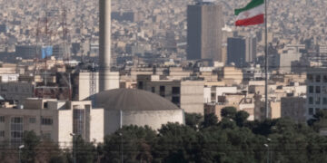 Irán rechaza entregar uranio enriquecido a EE.UU.